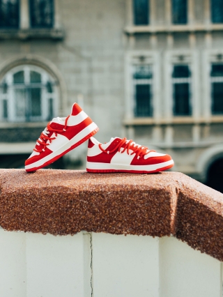 Kamella fehér és piros női sport cipő ökológiai bőrből - Kalapod.hu