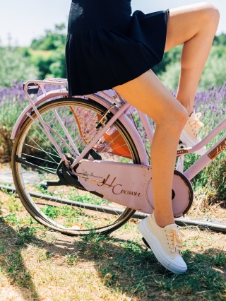 Big Summer Clearance - Kedvezmények Leony bézs női tornacipő, textil anyagból készült Promóció