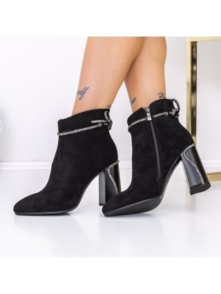 Női bokacsizma, Női bokacsizma sarkú és platform Nazara Fekete - Kalapod.hu