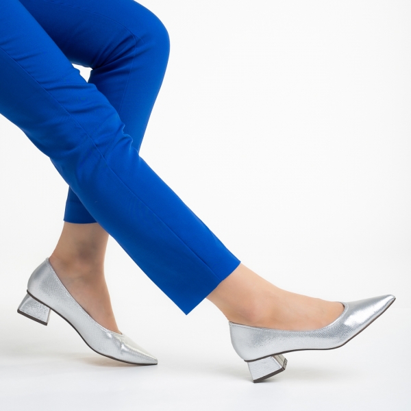 Ziva ezüst női cipő sarokkal, textil anyagból készült, 5 - Kalapod.hu