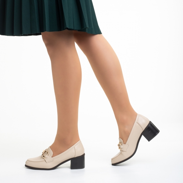 Quintina bézs női cipő sarokkal, műbőrből készült - Kalapod.hu