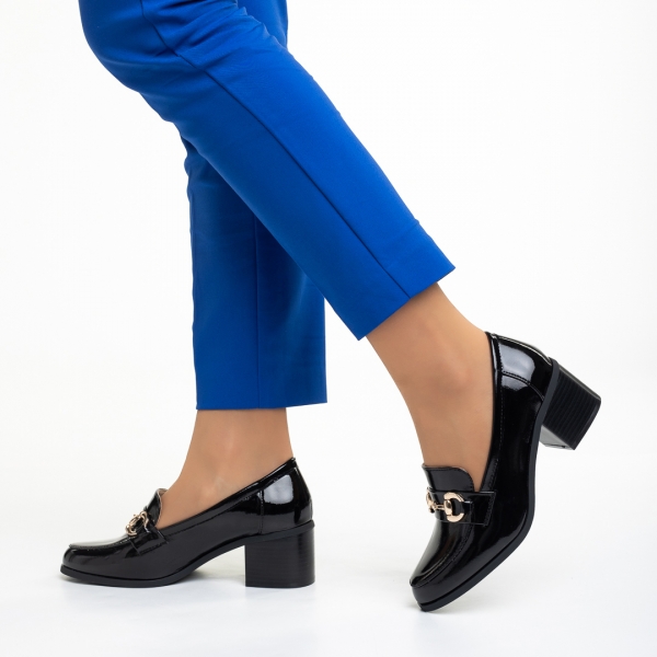 Ilonka fekete női cipő sarokkal, lakkozott műbőrből készült, 4 - Kalapod.hu