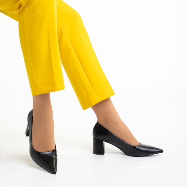 Amarilis fekete női cipő sarokkal, műbőrből készült - Kalapod.hu
