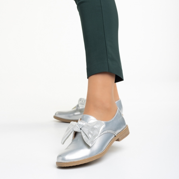 Mitra ezüst női cipő, lakkozott műbőrből készült - Kalapod.hu