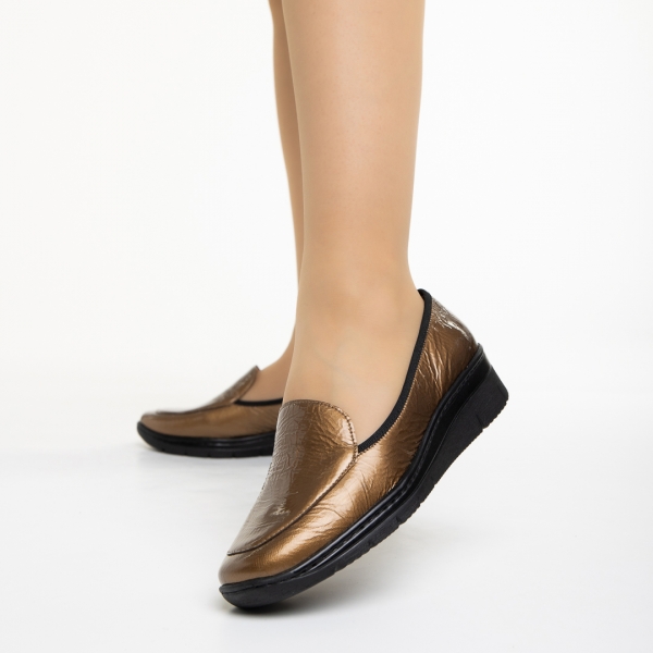 Kamala arany női cipő, fordított bőrből készült, 3 - Kalapod.hu