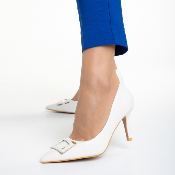 Katla fehér női cipő sarokkal, műbőrből készült, 3 - Kalapod.hu