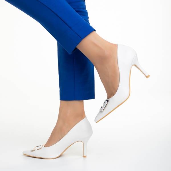 Katla fehér női cipő sarokkal, műbőrből készült, 4 - Kalapod.hu