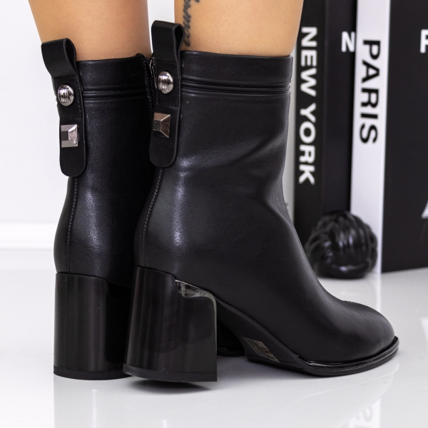 Vastag sarkú bokacsizma Onaya Fekete, 4 - Kalapod.hu