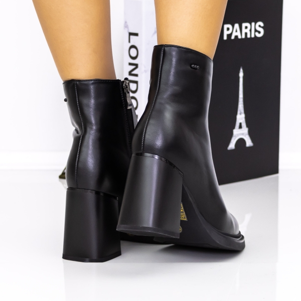 Vastag sarkú bokacsizma Davara Fekete, 4 - Kalapod.hu