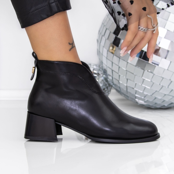 Vastag sarkú bokacsizma Navira Fekete, 2 - Kalapod.hu