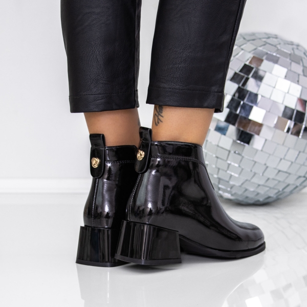 Vastag sarkú bokacsizma Navira Fekete, 4 - Kalapod.hu