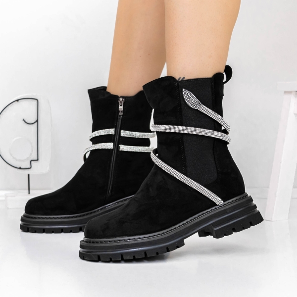 Tavaszi-őszi női csizma Varuna Fekete - Kalapod.hu