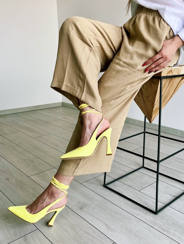 Raya sárga női cipő sarokkal, textil anyagból készült - Kalapod.hu