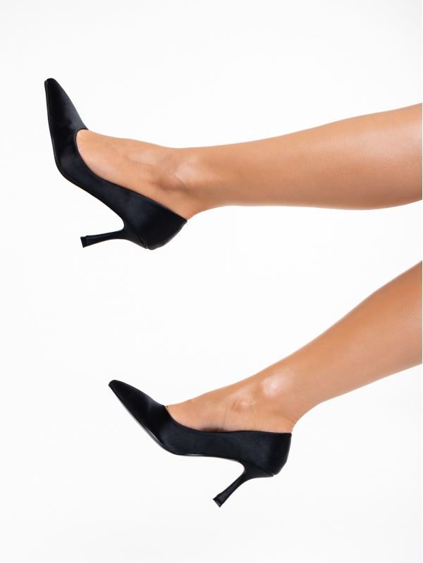 Kenina fekete női cipő sarokkal, textil anyagból készült, 2 - Kalapod.hu