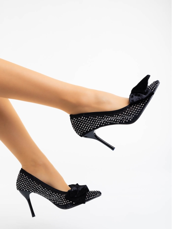 Marliss fekete női magassarkú cipő textil anyagból - Kalapod.hu