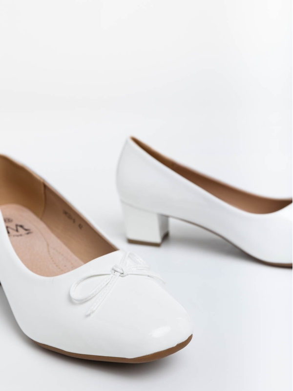 Natacha fehér női magassarkú cipő lakkozott ökológiai bőrből, 4 - Kalapod.hu