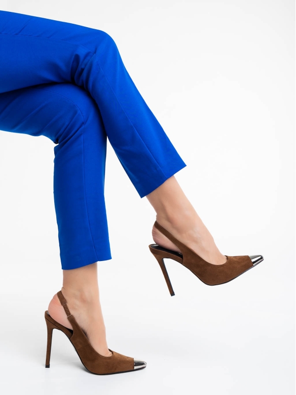 Modesty barna női magassarkú cipő textil anyagból, 4 - Kalapod.hu