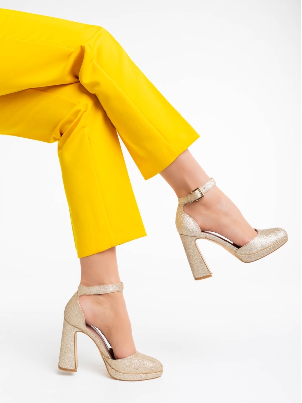 Sieanna aranyszínű női magassarkú cipő textil anyagból, 4 - Kalapod.hu