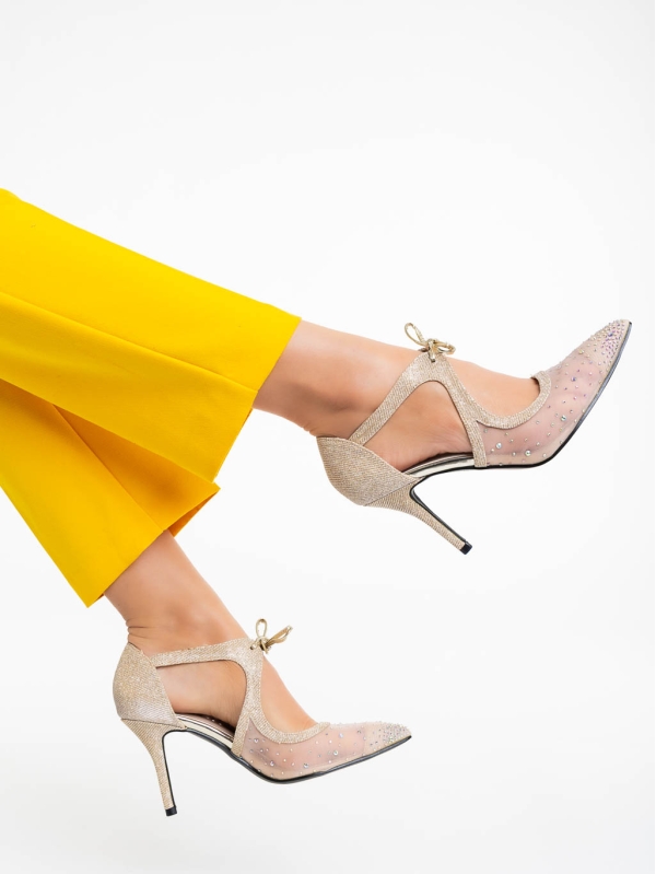 Tinara aranyszínű női magassarkú cipő textil anyagból, 3 - Kalapod.hu
