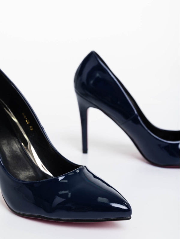 Sabiya sötétkék női magassarkú cipő lakkozott ökológiai bőrből, 6 - Kalapod.hu