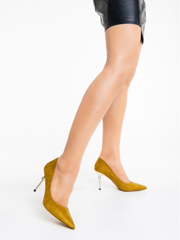 Blanche sötét sárga női magassarkú cipő textil anyagból, 3 - Kalapod.hu