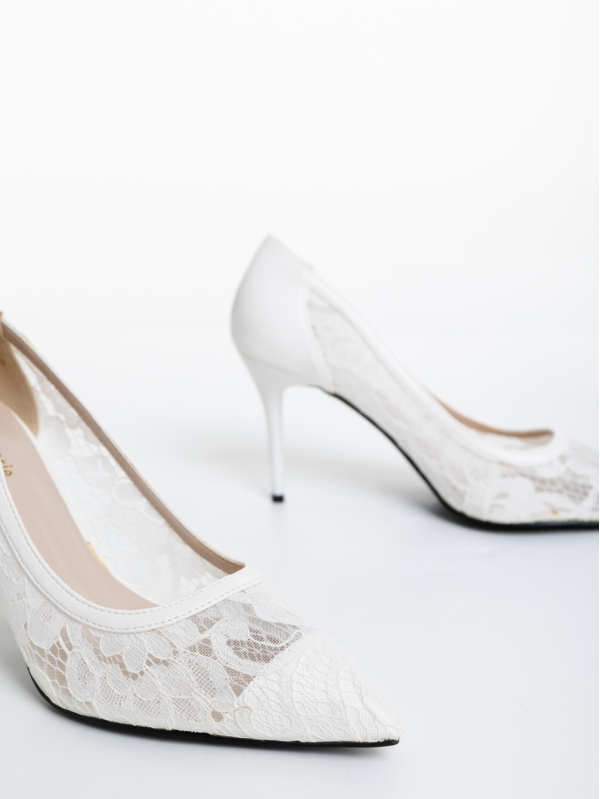 Riam fehér női magassarkú cipő textil anyagból, 6 - Kalapod.hu