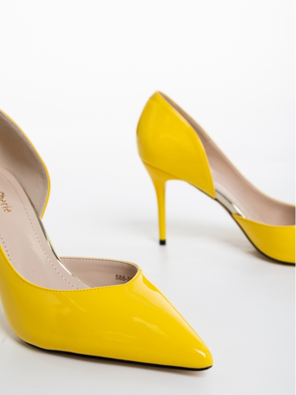 Sholdi sárga női magassarkú cipő lakkozott ökológiai bőrből, 6 - Kalapod.hu