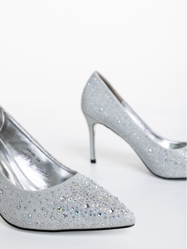 Lycia ezüstszínű női magassarkú cipő textil anyagból, 6 - Kalapod.hu