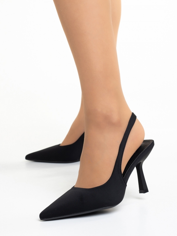 Oveta fekete női cipő sarokkal, textil anyagból készült, 2 - Kalapod.hu