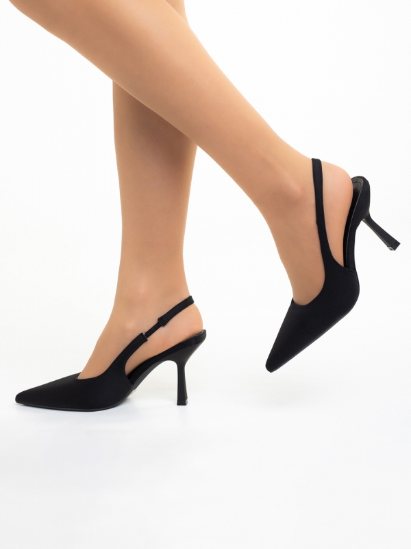 Oveta fekete női cipő sarokkal, textil anyagból készült, 3 - Kalapod.hu