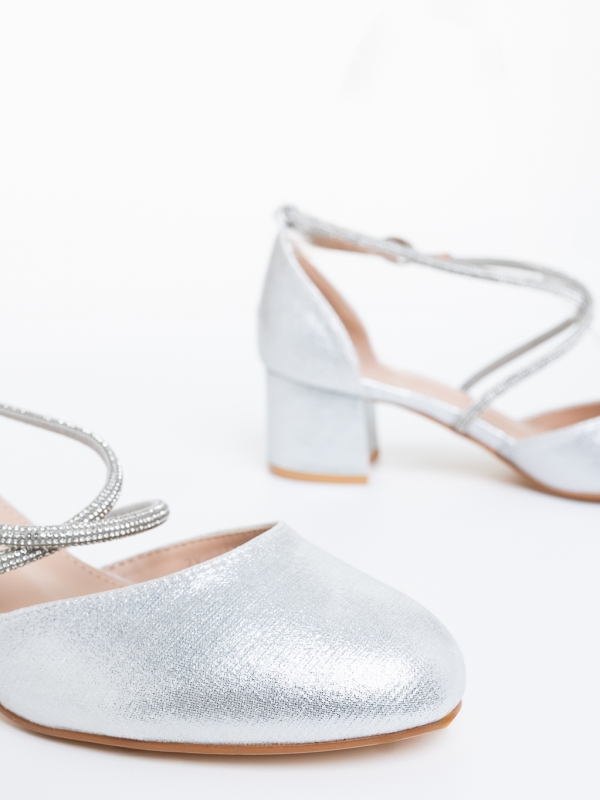 Vastag sarkú cipő Pomela Ezüst, 6 - Kalapod.hu