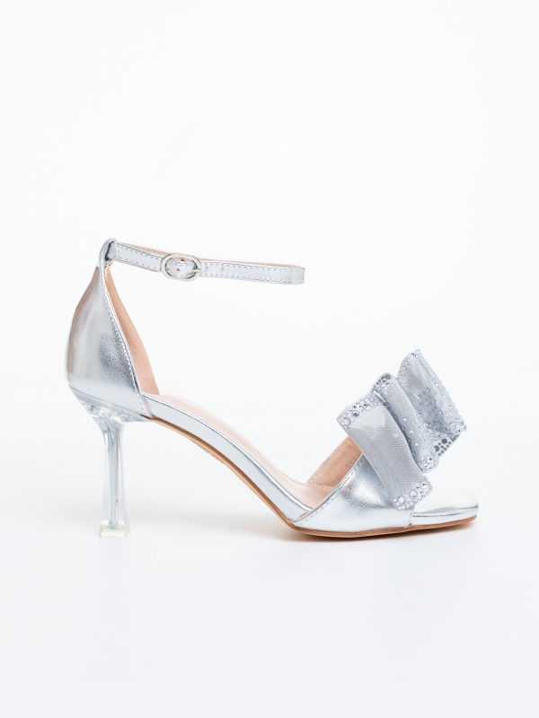 Karcsú sarkú női szandál Lyanna Ezüst, 5 - Kalapod.hu