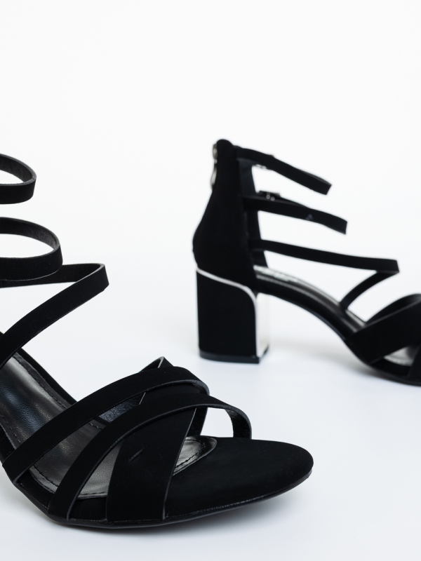 Vastag sarkú női szandál Goldy Fekete, 6 - Kalapod.hu