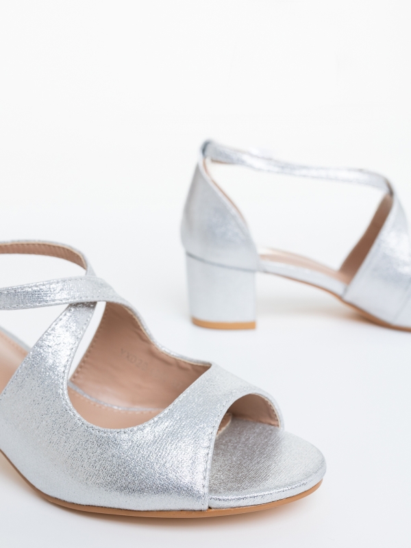 Női sarkú szandál Dulena Ezüst, 6 - Kalapod.hu