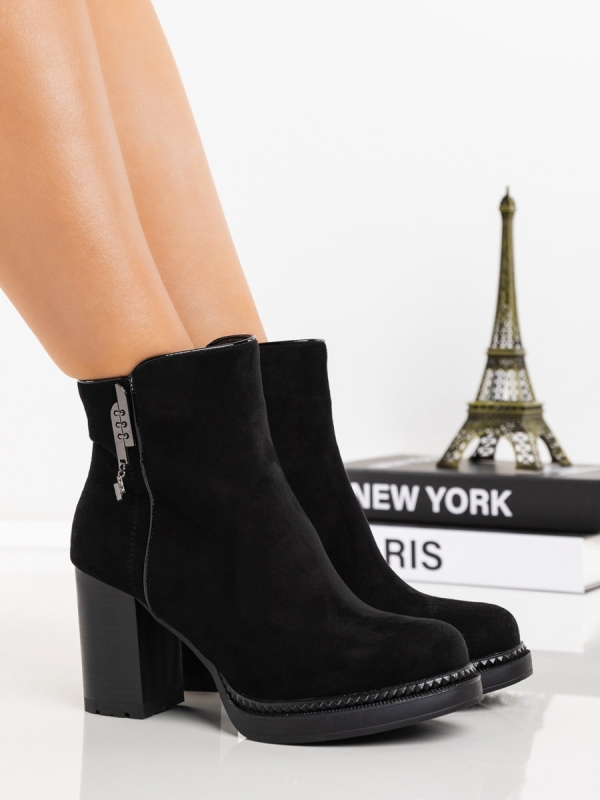 Vastag sarkú bokacsizma OnazaFekete - Kalapod.hu