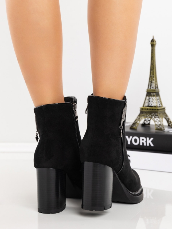 Vastag sarkú bokacsizma OnazaFekete, 5 - Kalapod.hu